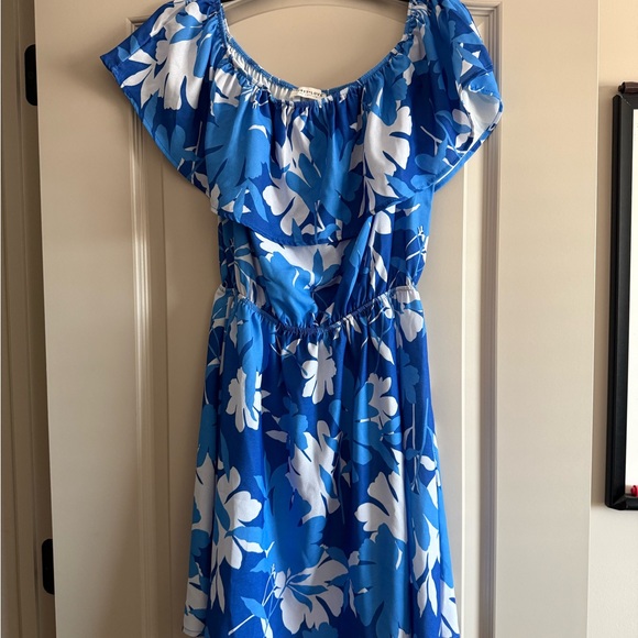 First Love Dresses & Skirts - First Love Blue and White Floral Off-Shoulder Dress Medium